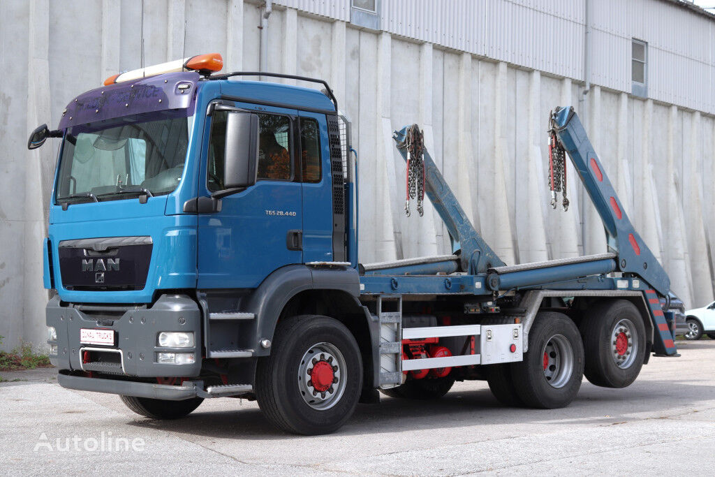 MAN TGS 28.440  skip loader truck