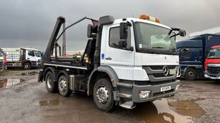 Mercedes-Benz ATEGO 1829 skip loader truck