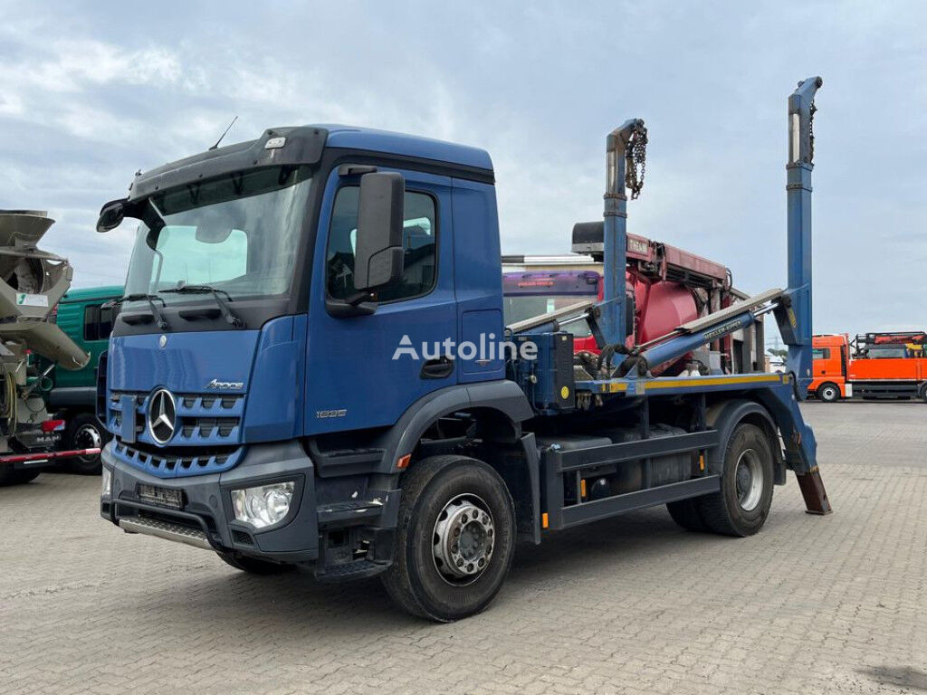 camião multibenne Mercedes-Benz Arocs 1835 K Absetzkipper Meiller Funk