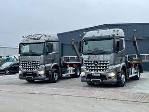 náklaďák ramenový nosič kontejnerů Mercedes-Benz Arocs 1843