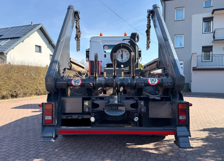 Camião com gancho Mercedes-Benz Arocs 2645