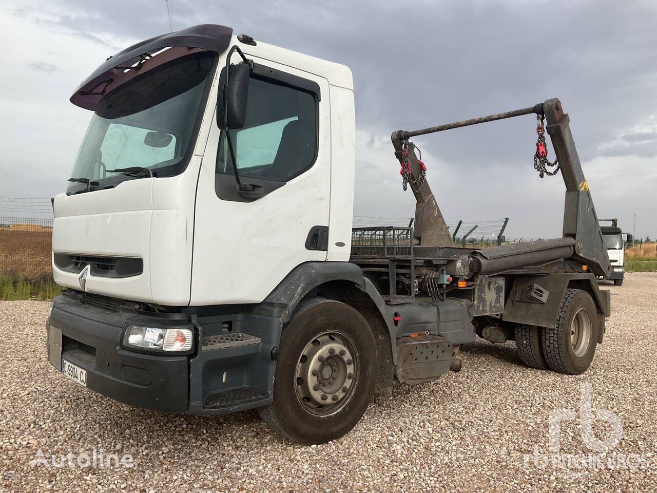 Renault 260.18 4x2 Skip Loader Truck nostovarsi-vaihtolavakuorma-auto