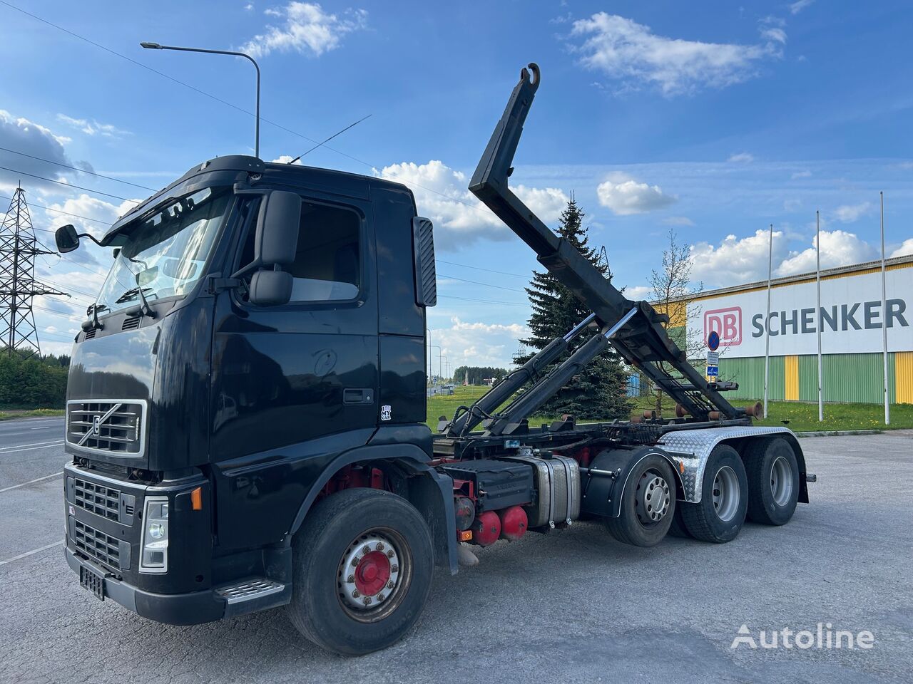 camion utilaj ridicare container gunoi Volvo FH520