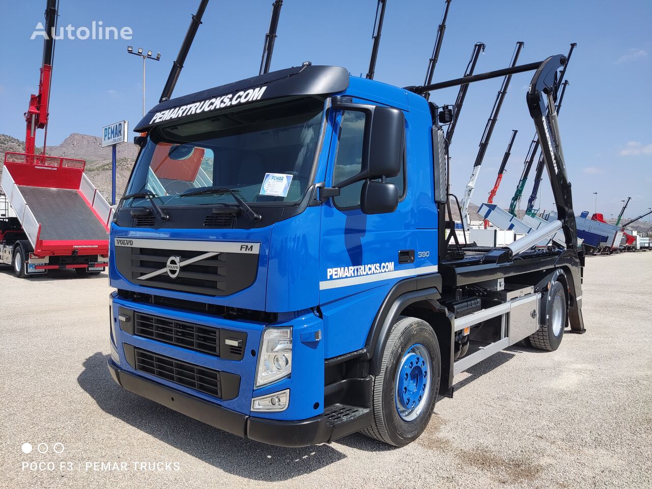 бункеровоз Volvo FM 330 PORTACONTENEDOR CADENA EXTENSIBLE