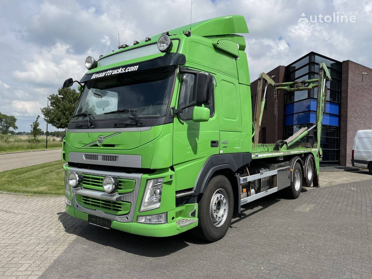 Volvo FM450 kamion autopodizač kontejnera