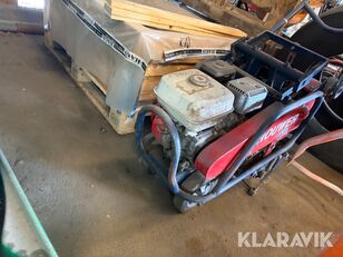 Brouwer sod cutter