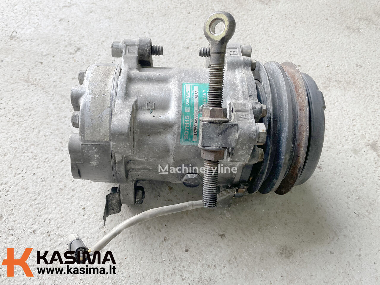 Sanden Used VOE AC compressor for Volvo EC210BLC excavator - Machineryline