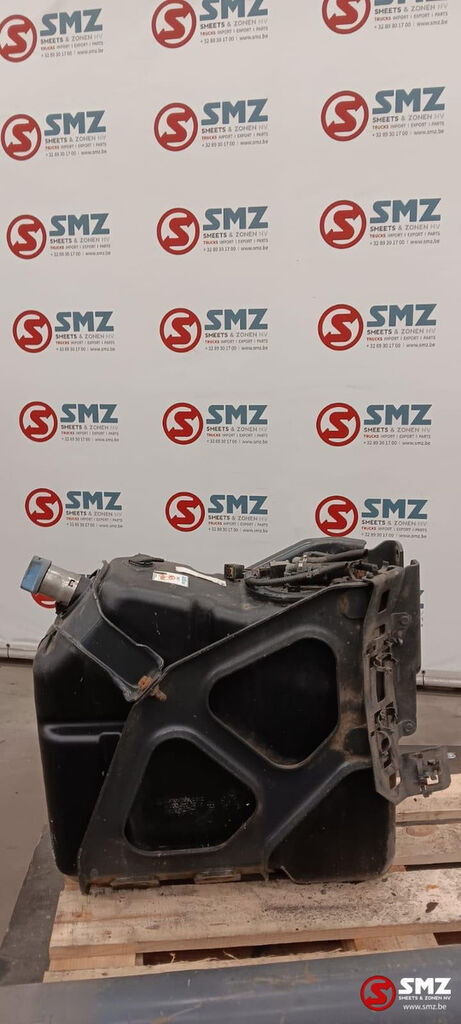 Mercedes-Benz Occ AdBluetank A9604700915 AdBlue-Tank für Sattelzugmaschine