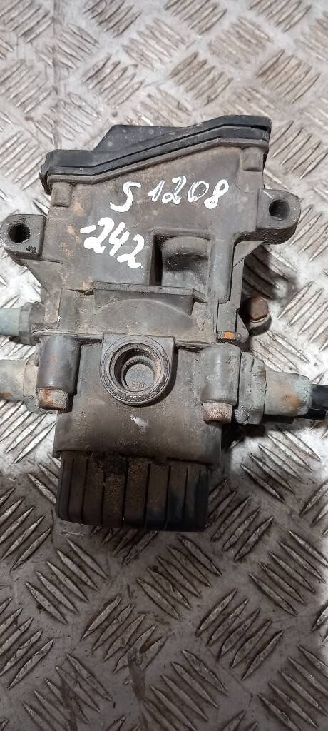 1499799 EBS modulator for Scania 94 D truck tractor