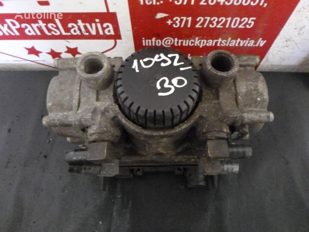 DAF 1801040030 EBS modulator for DAF XF95  truck tractor