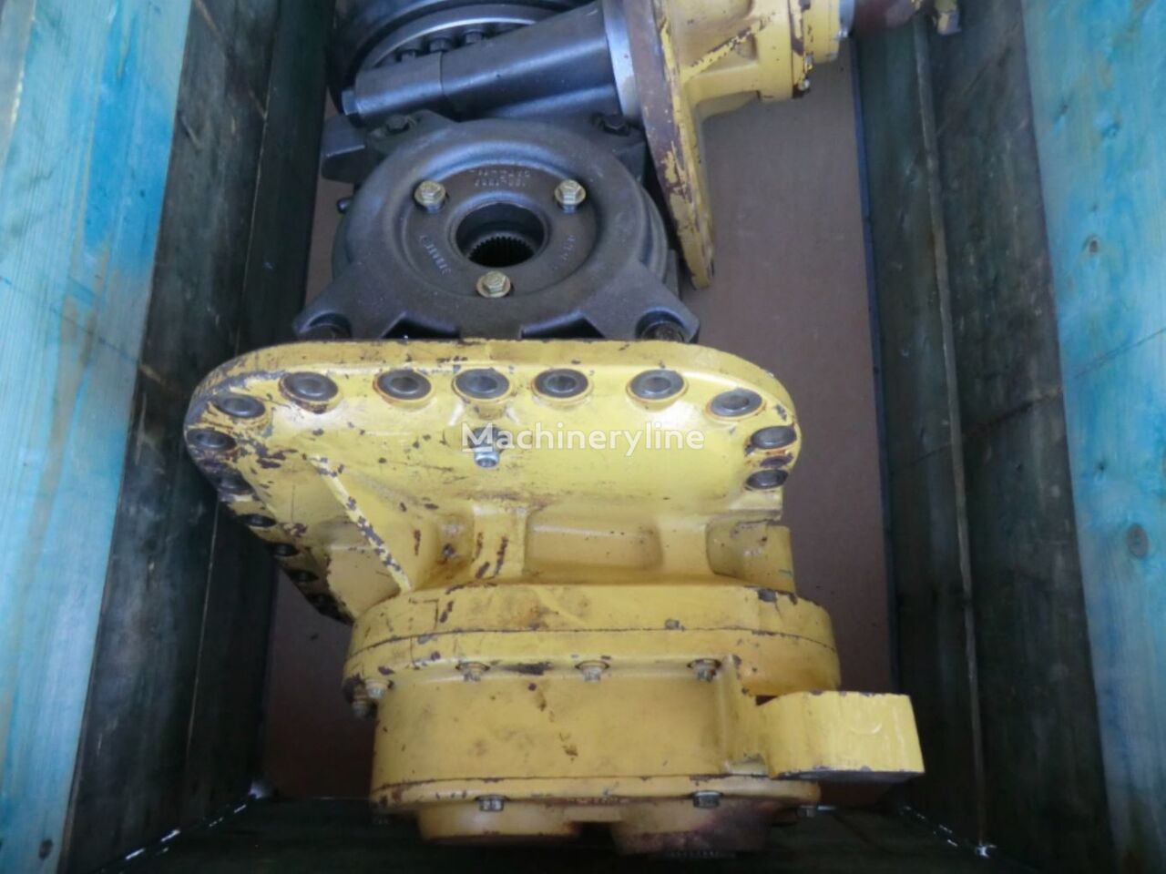 prevodovka pomocného pohonu DIFFERENTIAL AND BEVEL GEAR GP AWR00399 1524390 na kĺbového dumpra Caterpillar 735