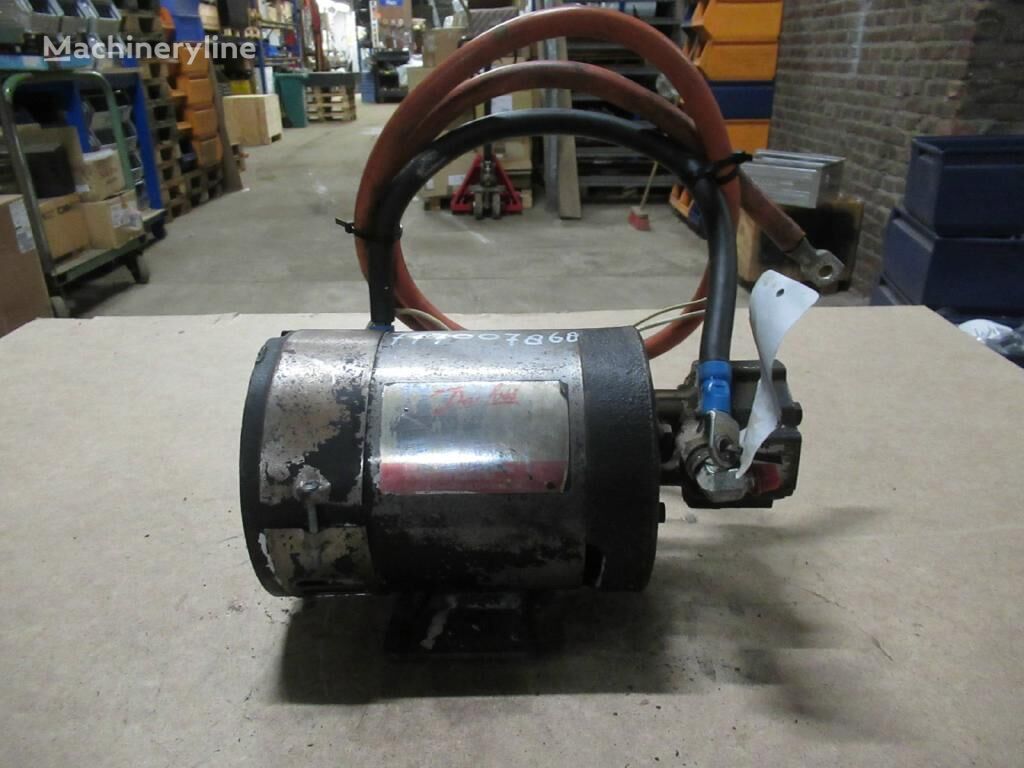 Steward Stevenson T750-102 PTO voor graafmachine