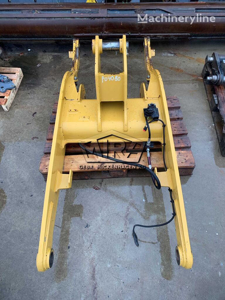 arrow for Caterpillar 907 H wheel loader