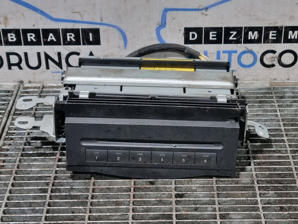 Autoradio for Mercedes-Benz ML W164 car for sale | Autoline MY Autoradio for Mercedes-Benz ML W164 car - Autoline
