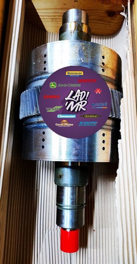 John Deere YZ502214 axle - Agroline