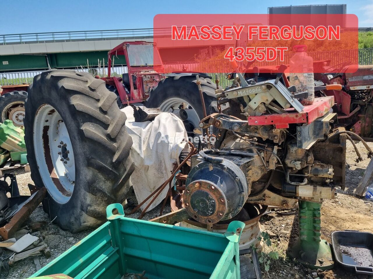 hriadeľ na kolesového traktora Massey Ferguson 4355DT na náhradné diely