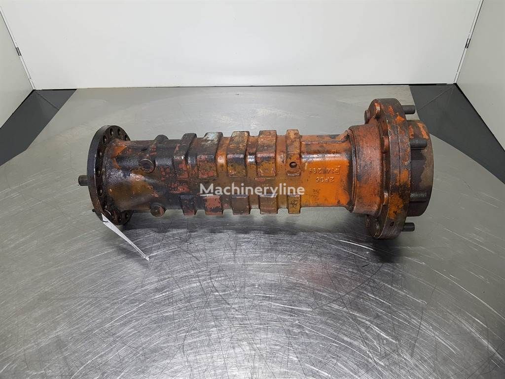 Schaeff SKL833-ZF AP-R725-4472430184- housing eje