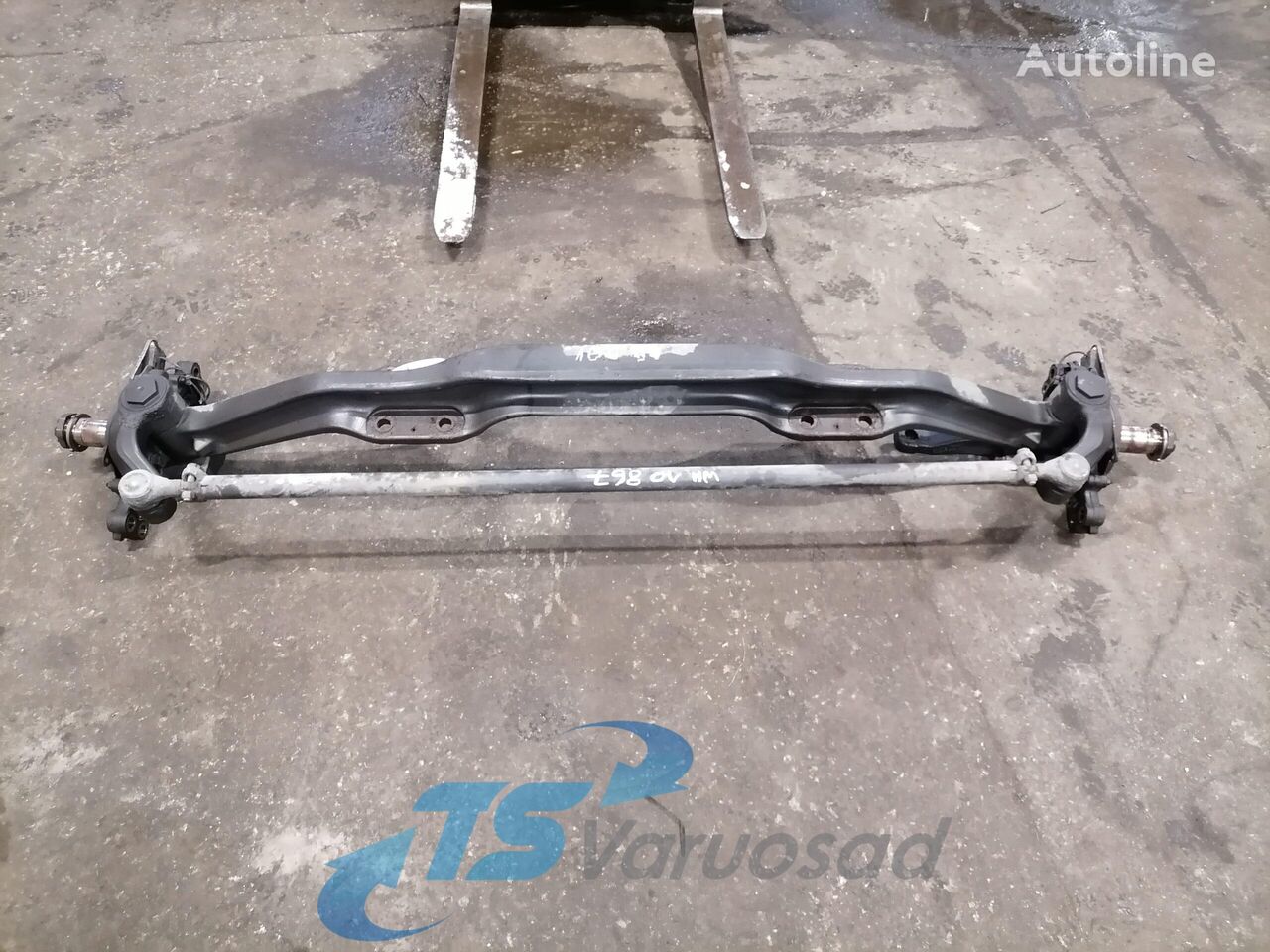 ось Volvo First axel housing 22208213 для тягача Volvo FH