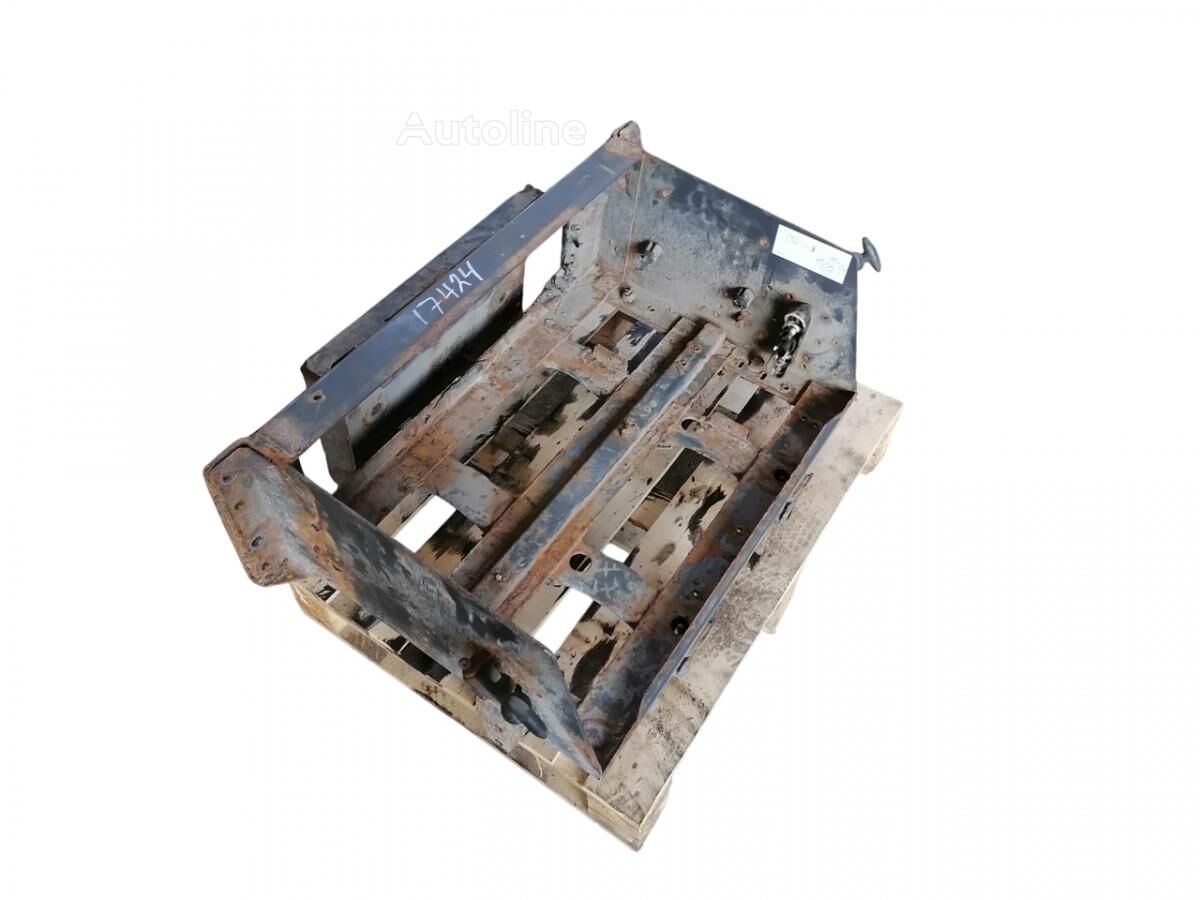 Купить ящик АКБ Volvo Battery box 82242298 для тягача Volvo FL280 | Autoline GE Ящик АКБ Volvo Battery box 82242298 для тягача Volvo FL280 - Autoline