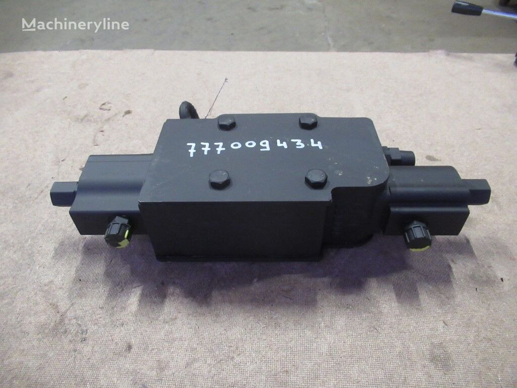 Brake control valve Case 47582743 47582743 برای بیل مکانیکی 1021F - Machineryline