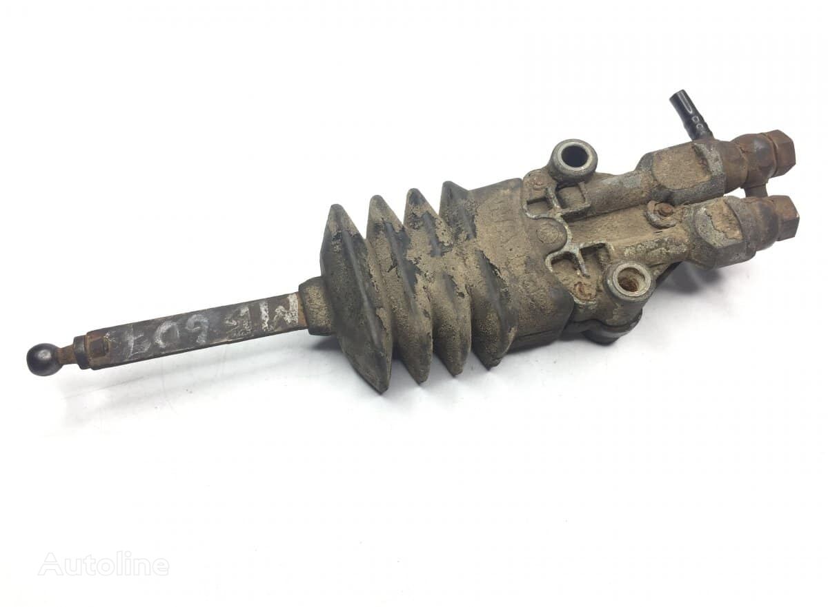 valve de commande de frein Regulator de înălțime cabina, față A0003284530 pour camion Mercedes-Benz – , 0003284530, 1518095, 2089981