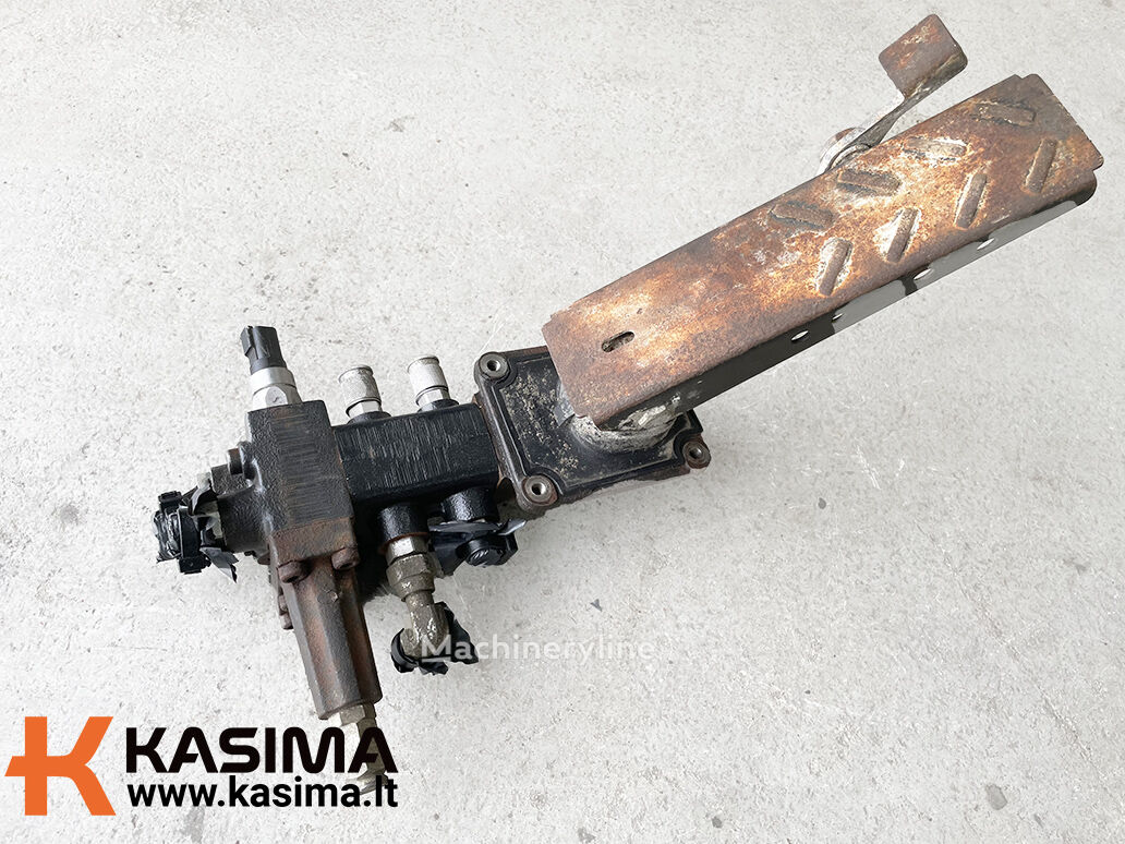 Safim Brake valve with pedal brake control valve for Volvo EW230C excavator - Machineryline