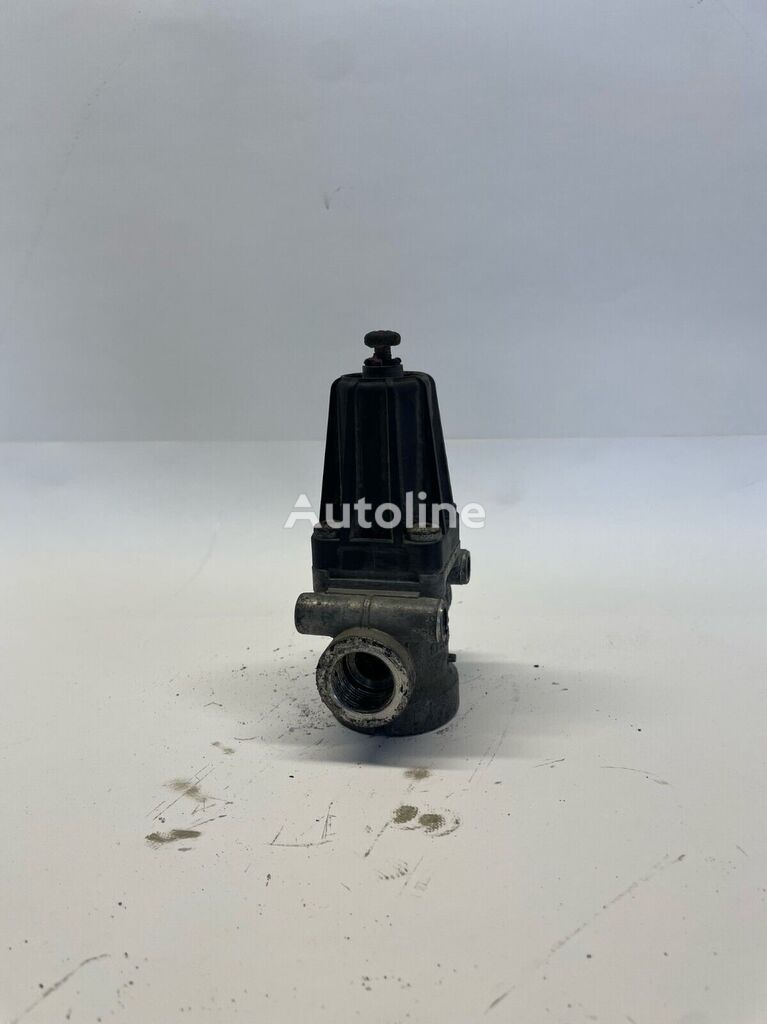 WABCO 81.52101.6269 brake control valve for MAN TGX, TGS, TGM, TGL truck