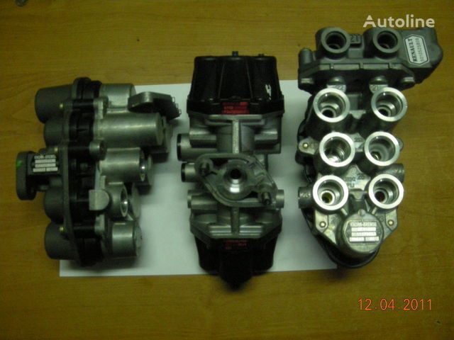 ZB4587 AE4510 AE4525 AE4502 AE 4528 AE4604 AE4162 Hauptbremsventil für Sattelzugmaschine