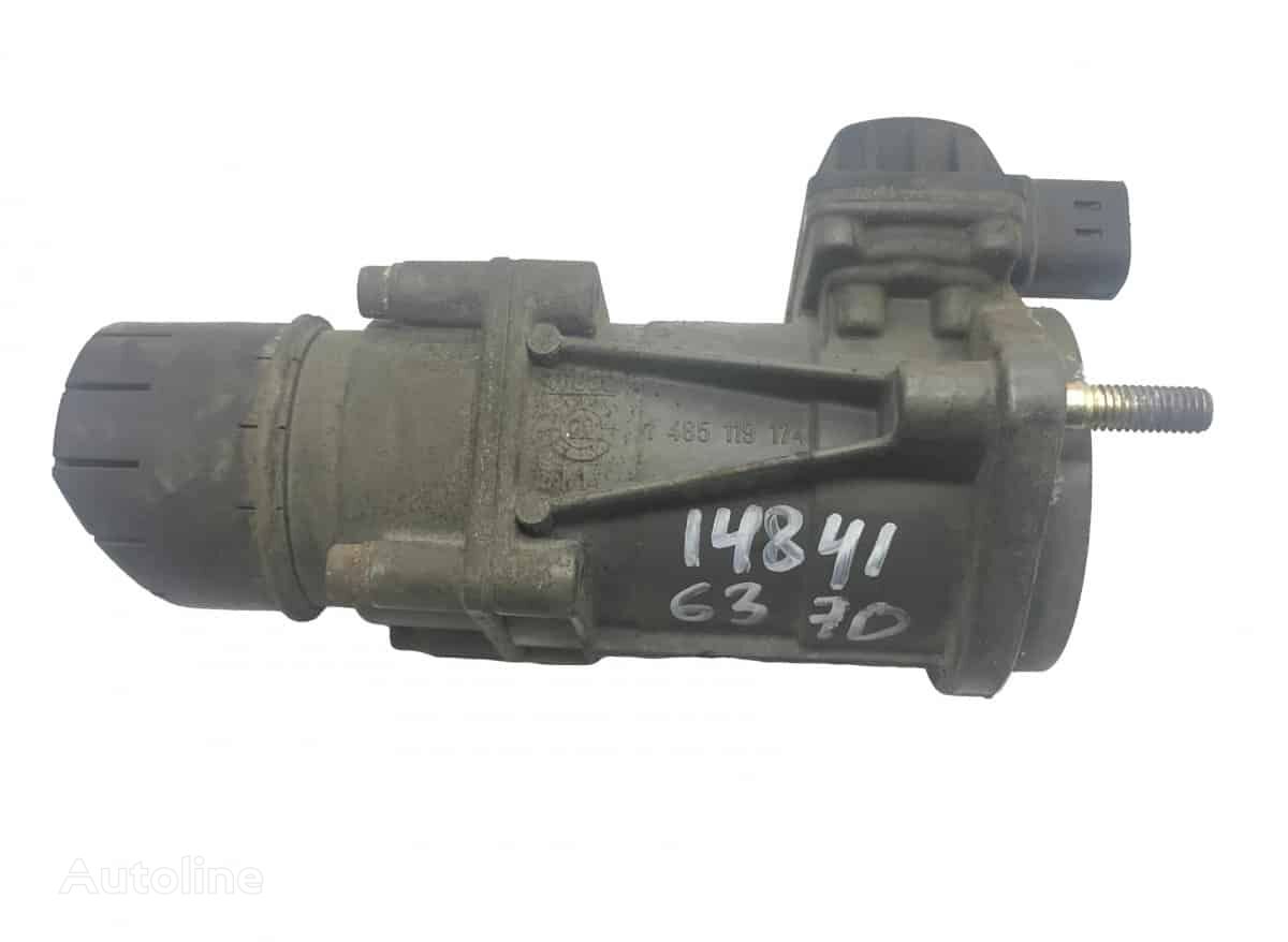 LIONS COACH RH 413 brake master cylinder for MAN truck