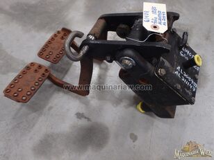 pedal rem AL211021 untuk traktor roda John Deere 6140R