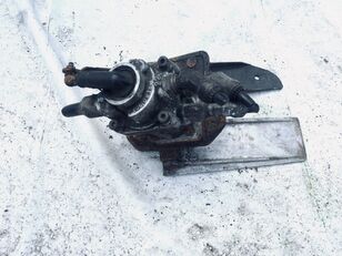 p&eacute;dale de frein reb01902 pour tracteur routier Renault Magnum