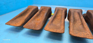 Venta de 548022 diente de excavadora para Hydrema 805 retroexcavadora - Imagen 13 | Machineryline CO 548022 diente de excavadora para Hydrema 805 retroexcavadora | Imagen 13 - Machineryline