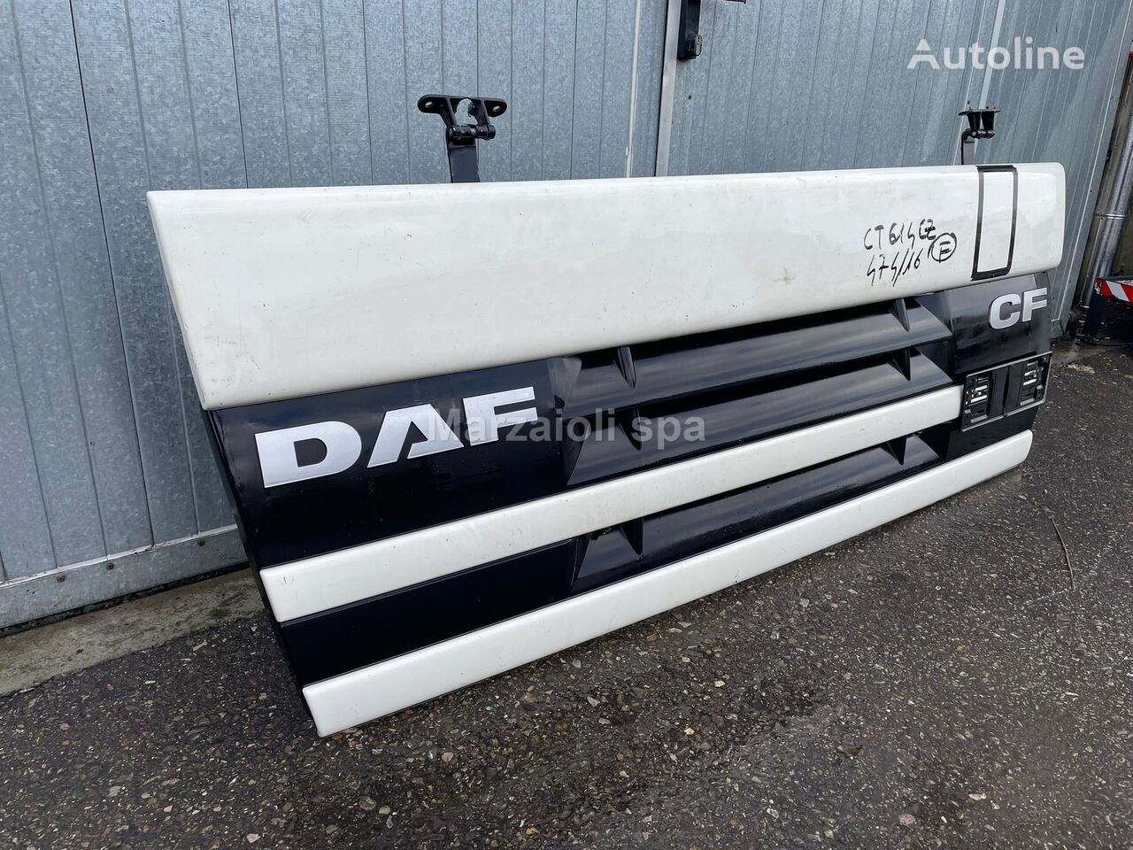 бампер 1372534 для грузовика DAF CF