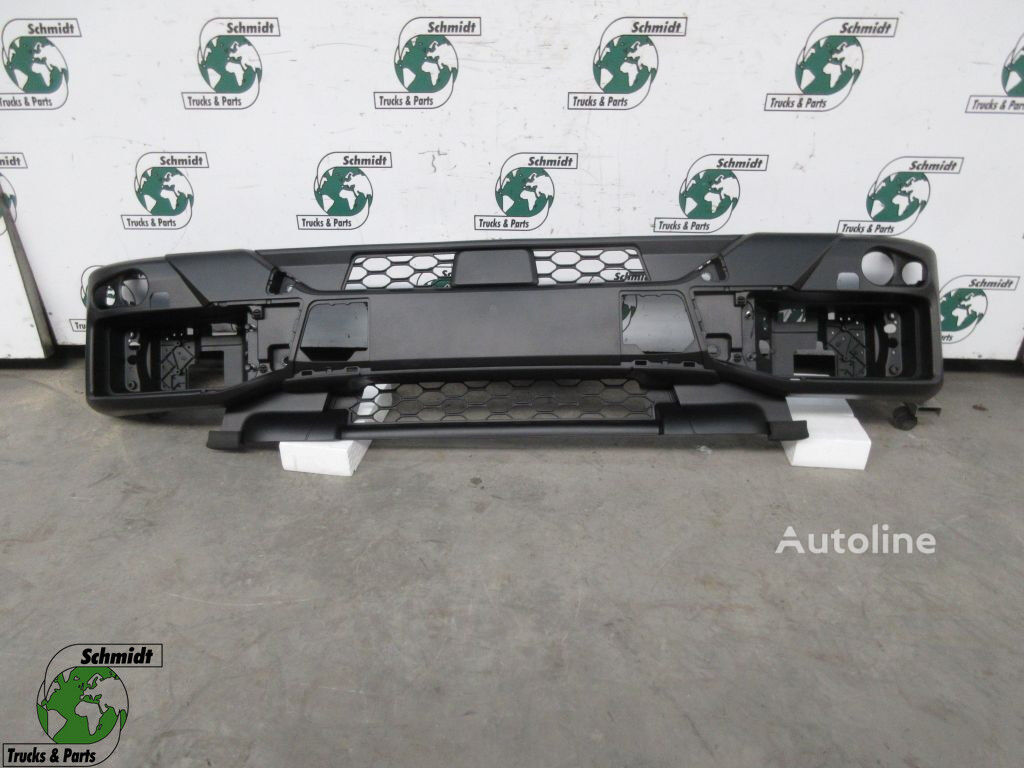 Pare-chocs IVECO EUROCARGO EURO 6 NOUVEAU 5801690553 pour camion - Autoline