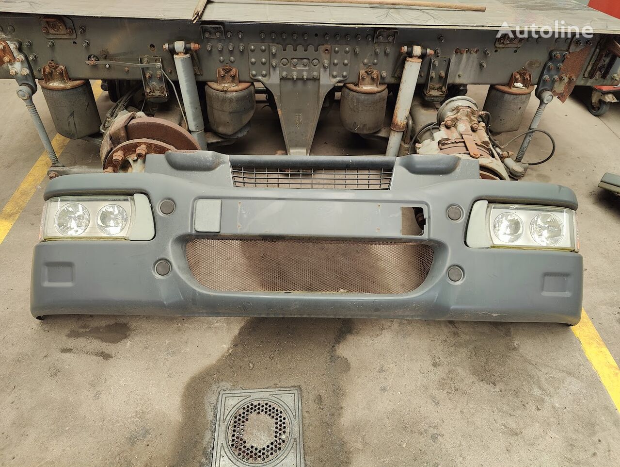 IVECO EuroCargo Steel/Stahl/Acier 8778-3 bumper voor IVECO EuroCargo 150E21 vrachtwagen - Autoline