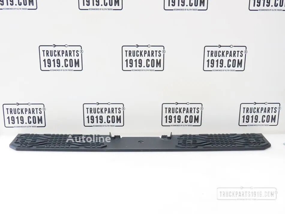 Pare-chocs MAN 81.41614-0099 Opstaptrede 81416140099 pour camion à vendre | Autoline GA Pare-chocs MAN 81.41614-0099 Opstaptrede 81416140099 pour camion - Autoline