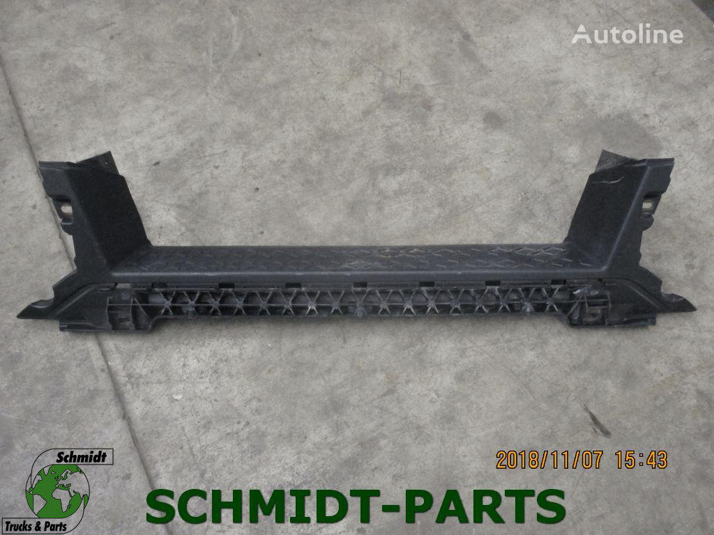 MAN TGS Euro6 Voetsteun Midden 81.41614-6010 bumper for truck