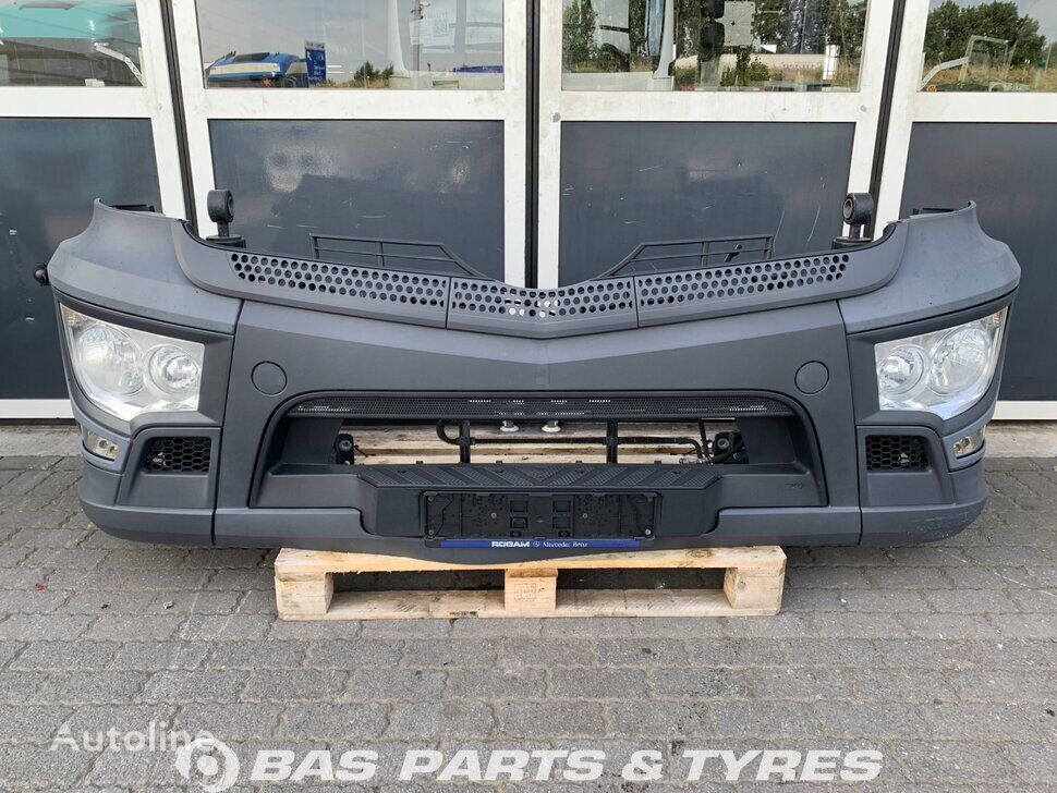 бампер Mercedes-Benz Antos MP4 9603102322 для грузовика