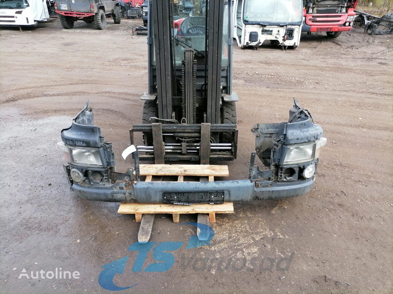 Scania Bumper 1736656 for Scania P230 truck tractor