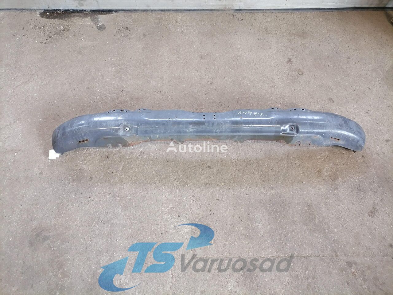 pare-chocs Scania Bumper 1787347 pour tracteur routier Scania R440