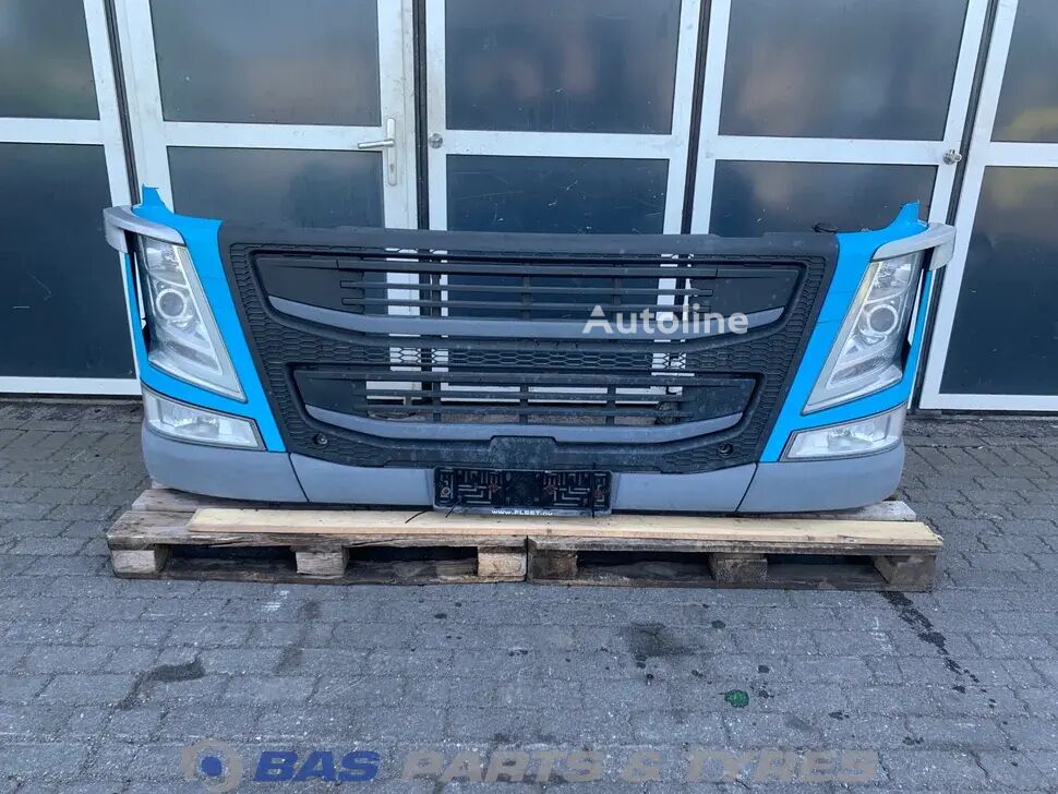 Pare-chocs Volvo FM4 84086799 pour camion Volvo FM4 - Autoline