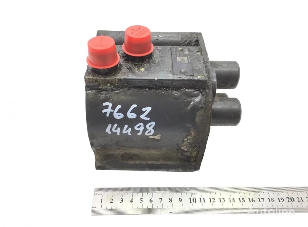 Pompă Servodirecție A9604600984 cab lift pump for Mercedes-Benz Recondiționată truck