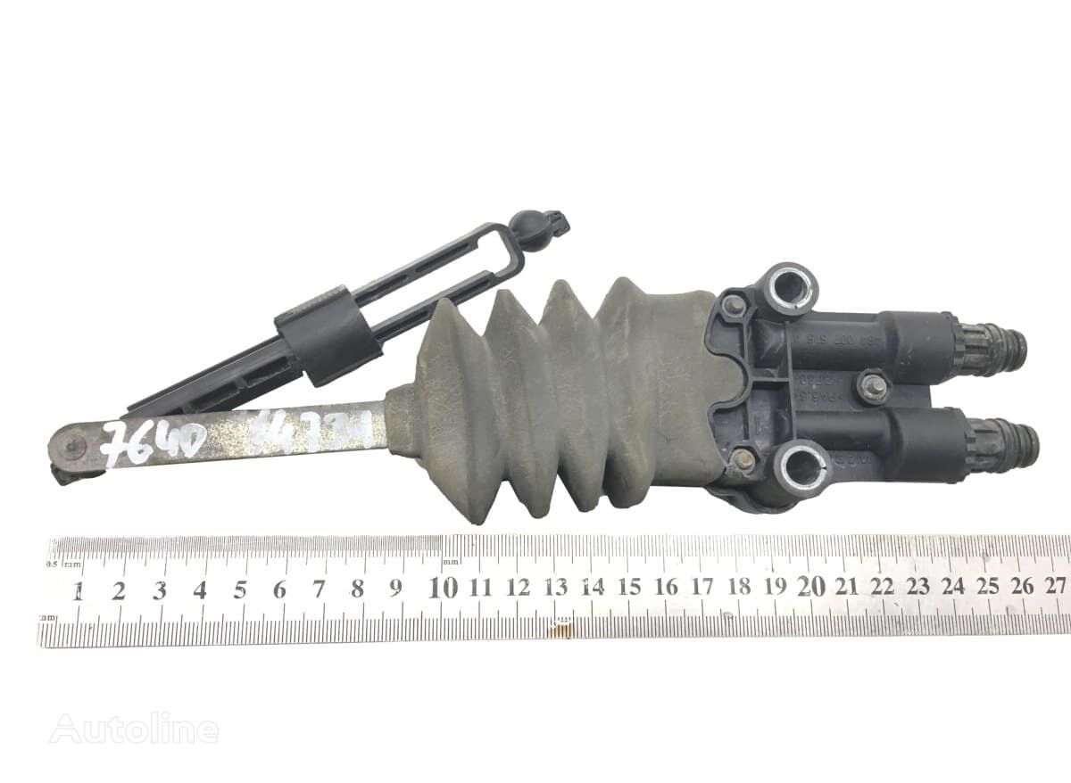 Regulator de Înălțime Cabină Spate cab lift pump for Volvo 21304773/7421321296 truck