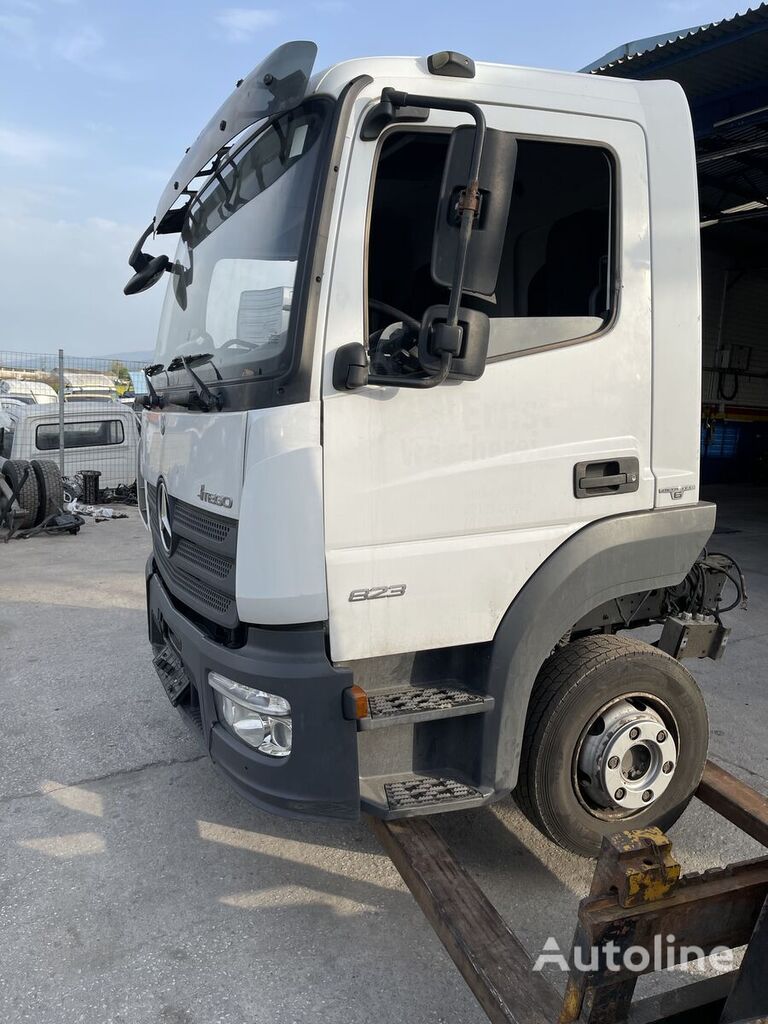 cabina para camião Mercedes-Benz ATEGO