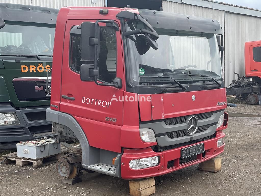 كابينة لـ الشاحنات Mercedes-Benz ATEGO 3