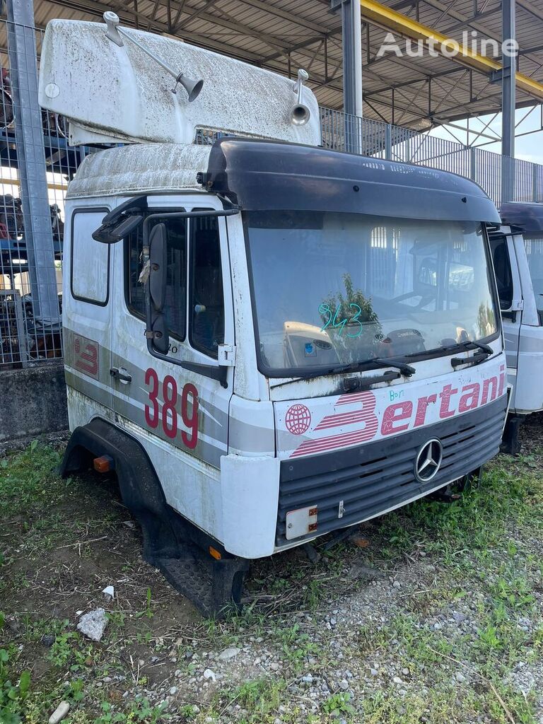 fülke Mercedes-Benz 1320 teherautó-hoz