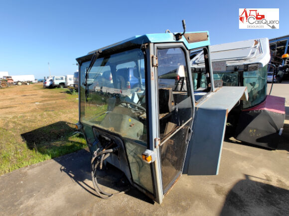 Cabine pour tracteur à roues Ebro 8110 - Agronetto