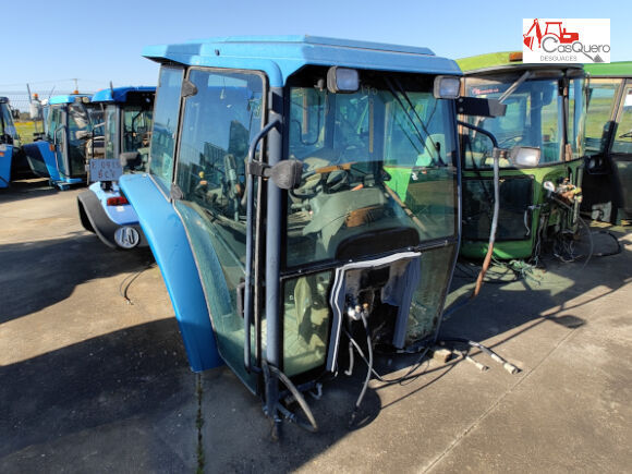 cabine pour tracteur à roues New Holland TM 190