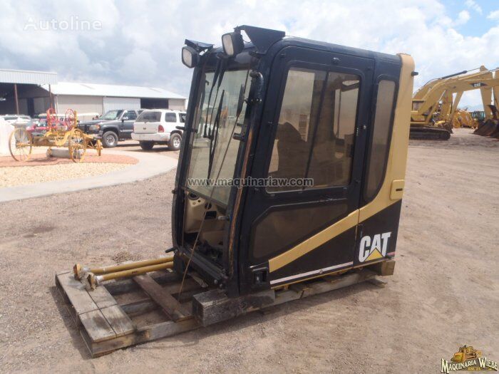 كابينة Caterpillar C330 لـ حفارة Caterpillar C330