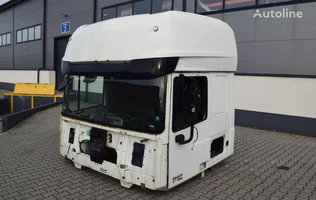 cabine DAF SZKIELET KABINY + DRZWI SUPER SPACE CAB  XF 105 pour camion DAF